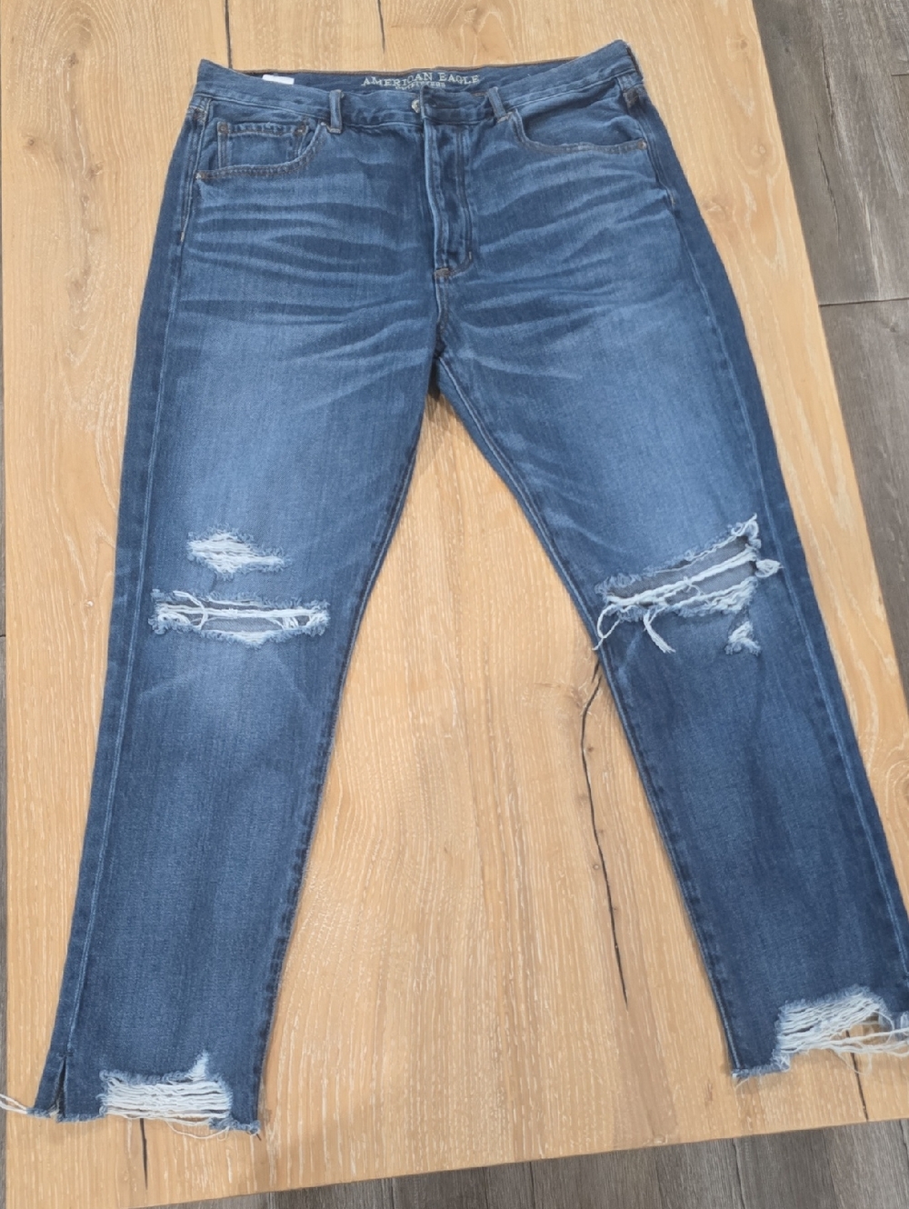 American Eagle Outfitters Distressed Skinny Jeans in Dark Blue